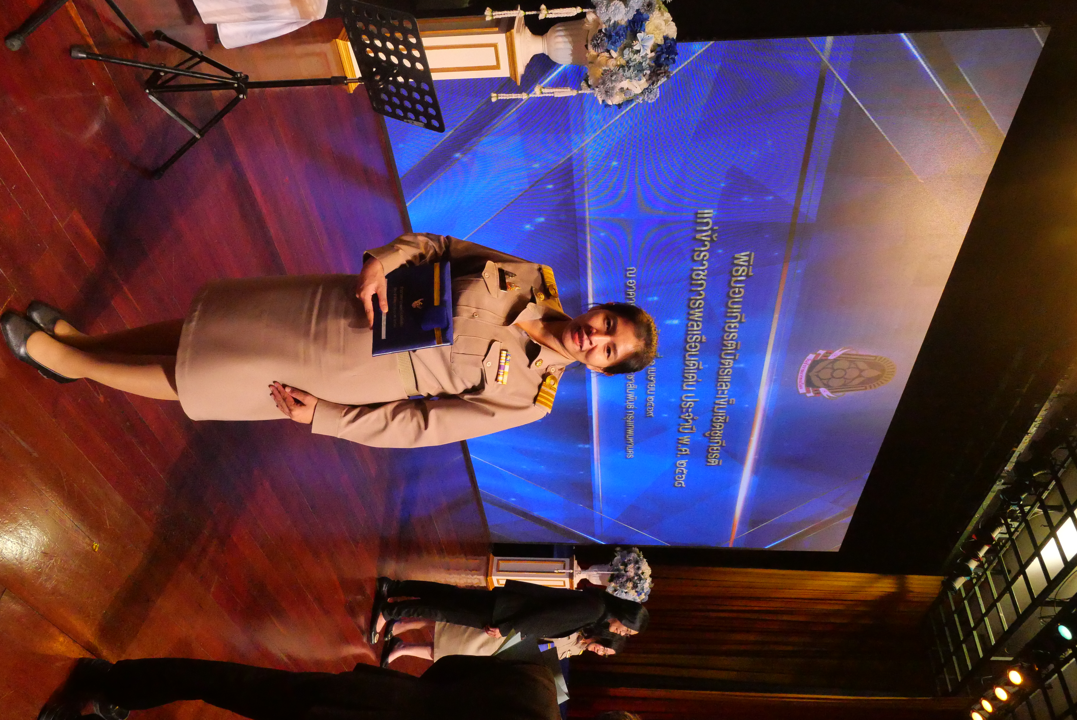 title - ขอแสดงความยินดีแก่ ข้าราชการ ส.ป.ก. เข้ารับมอบเกียรติบัตร ในพิธีมอบเกียรติบัตรและเข็มเชิดชูเกียรติแก่ข้าราชการพลเรือนดีเด่น ประจำปี พ.ศ. 2568 เนื่องในวันข้าราชการพลเรือนประจำปี พ.ศ. 2569 